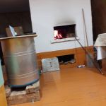 Топлю печь для прогрева дома